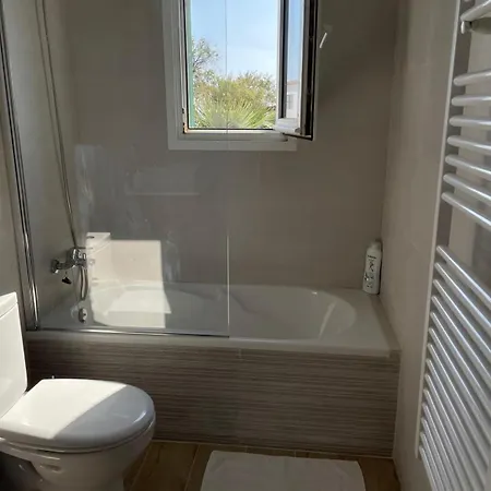 For 8 With Sea View And Pool In Salgar Holiday home *