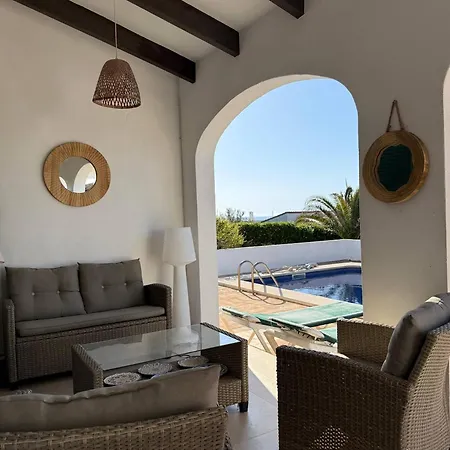 別荘 For 8 With Sea View And Pool In Salgar